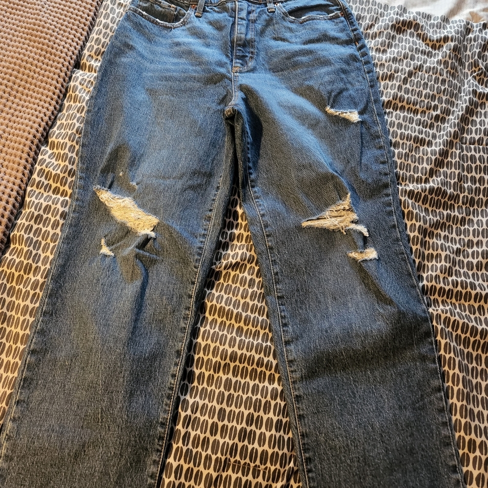 Women's high rise vintage straight ankle jeans.